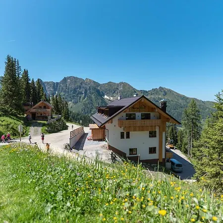 D'genussalm By Alpine Genusswelten 아파트호텔 3*